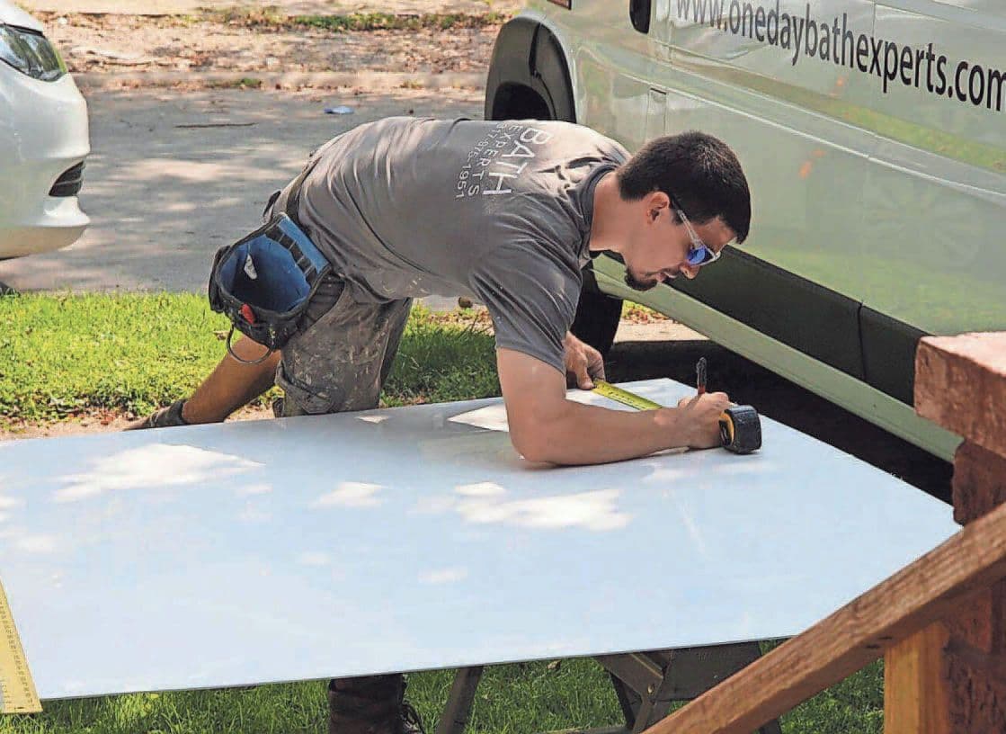 measuring-bath-panel