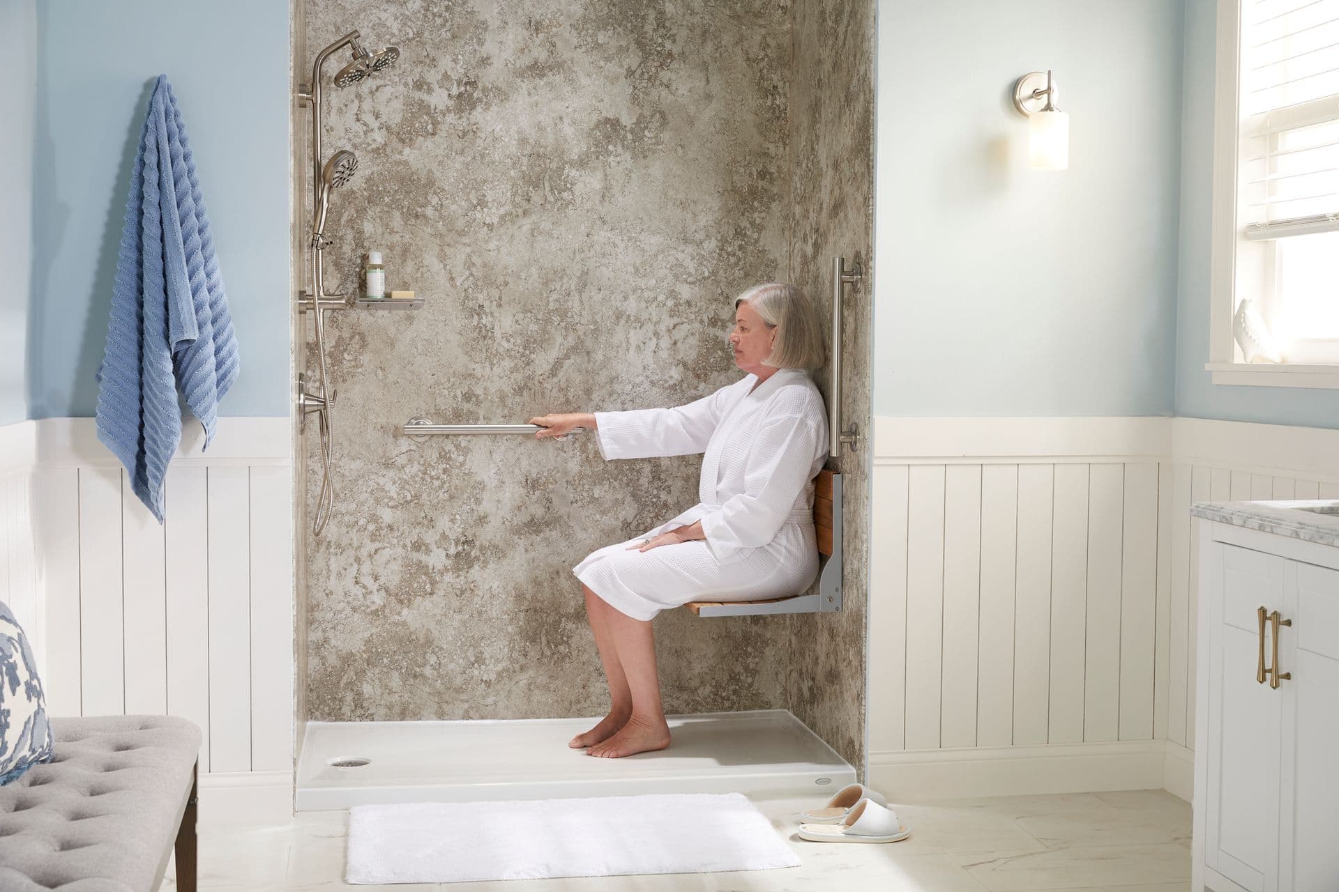 Shower with bench
